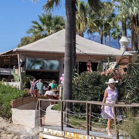 La Vida En Rosa * Marbella